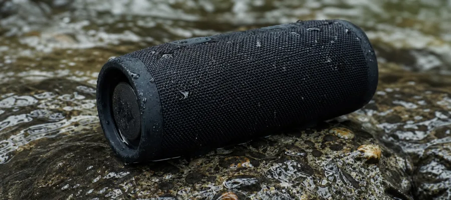 Wasserdichte Bluetooth Lautsprecher kaufen: Die besten Kriterien fuer Outdoor-Nutzung