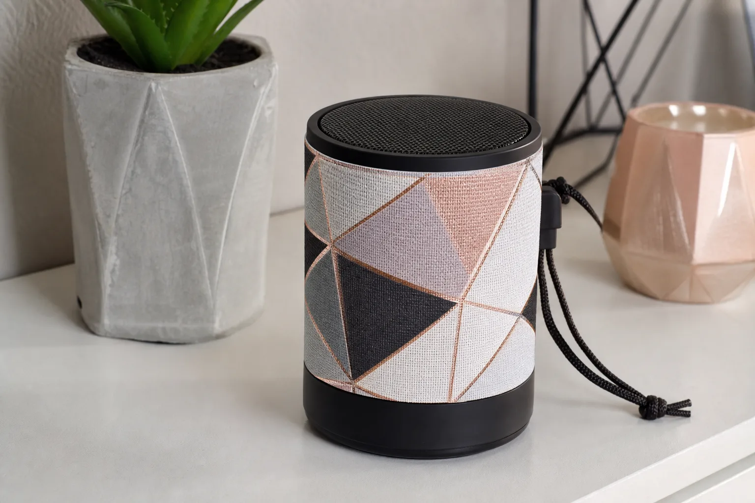 Bluetooth Lautsprecher personalisieren: Deko-Ideen fuer ein individuelles Design